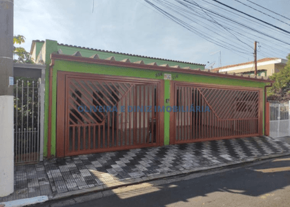 1122 - Casa com 2 Dormitorios, 1 Suite, 1 Banheiro,4 Vagas