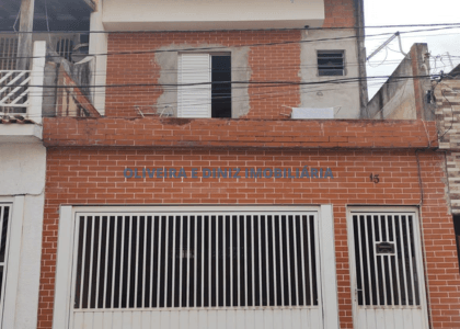 2214 - Sobrado - Espaço e Bem Conservado