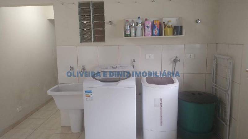 2305 - Sobrado em Osasco, bairro Jardim Elvira, 204,81m²