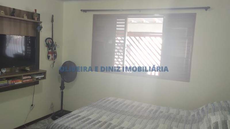 1122 - Casa com 2 Dormitorios, 1 Suite, 1 Banheiro,4 Vagas