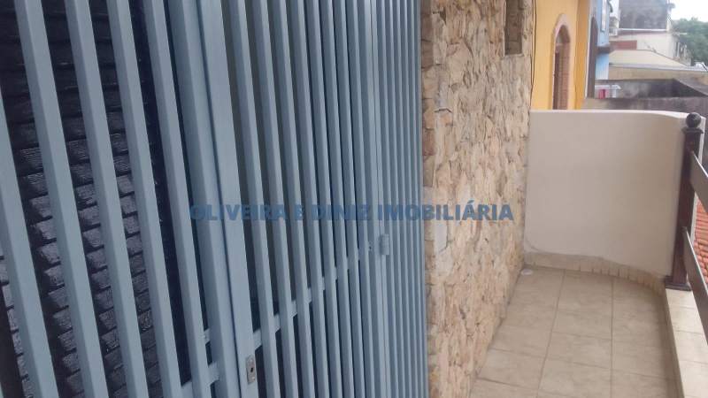 2261 - Sobrado em Osasco, bairro Jardim das Flores, espaçoso