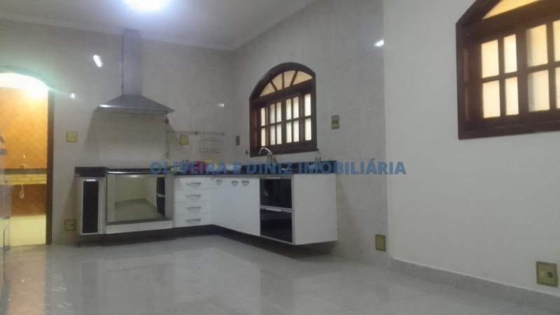 2261 - Sobrado em Osasco, bairro Jardim das Flores, espaçoso