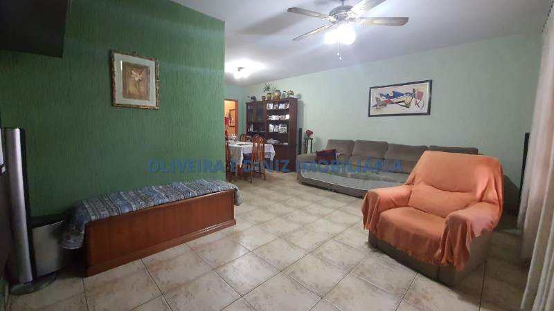 1136 - Sobrado em Osasco KM 18 muito bem localizado