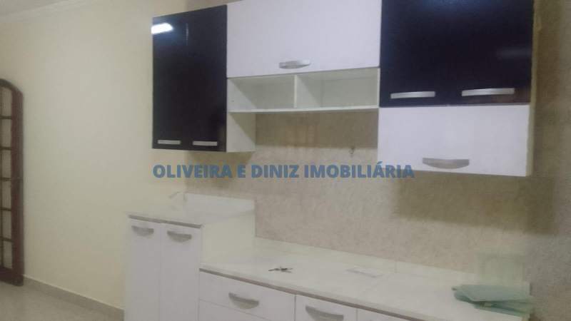 2261 - Sobrado em Osasco, bairro Jardim das Flores, espaçoso