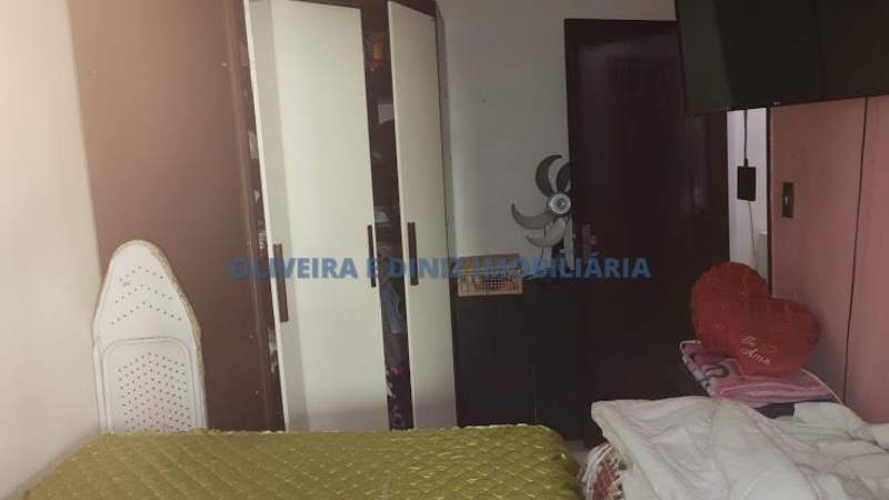 1122 - Casa com 2 Dormitorios, 1 Suite, 1 Banheiro,4 Vagas