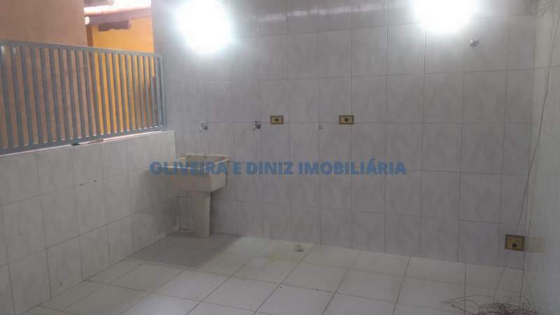 2261 - Sobrado em Osasco, bairro Jardim das Flores, espaçoso