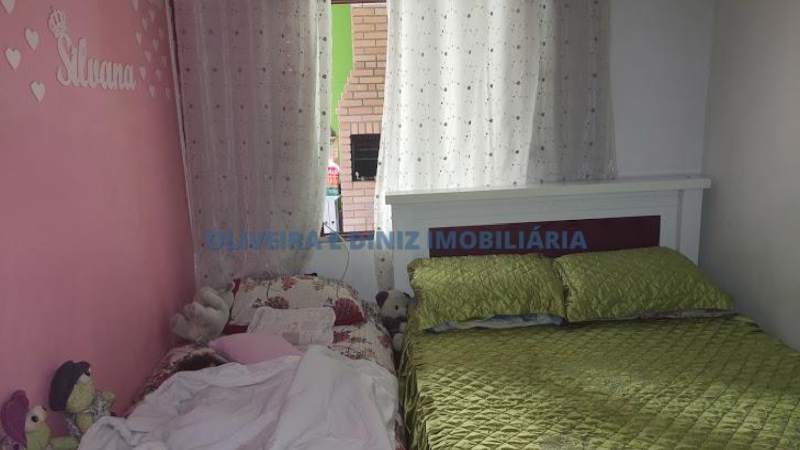 1122 - Casa com 2 Dormitorios, 1 Suite, 1 Banheiro,4 Vagas