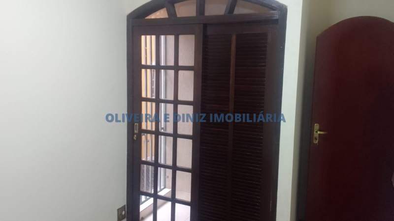 2261 - Sobrado em Osasco, bairro Jardim das Flores, espaçoso