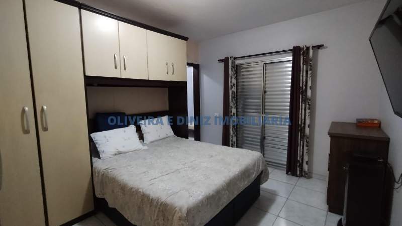 2305 - Sobrado em Osasco, bairro Jardim Elvira, 204,81m²