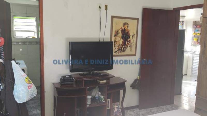 1122 - Casa com 2 Dormitorios, 1 Suite, 1 Banheiro,4 Vagas