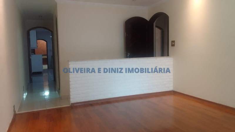 2261 - Sobrado em Osasco, bairro Jardim das Flores, espaçoso