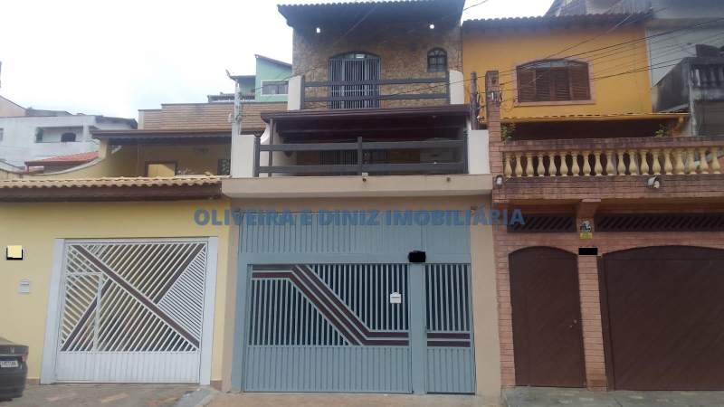 2261 - Sobrado em Osasco, bairro Jardim das Flores, espaçoso