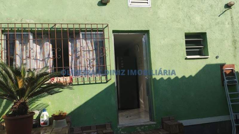 1122 - Casa com 2 Dormitorios, 1 Suite, 1 Banheiro,4 Vagas