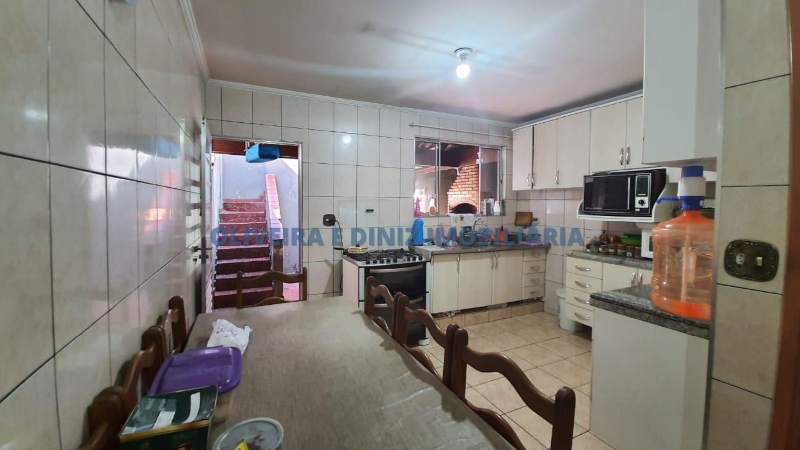 1136 - Sobrado em Osasco KM 18 muito bem localizado