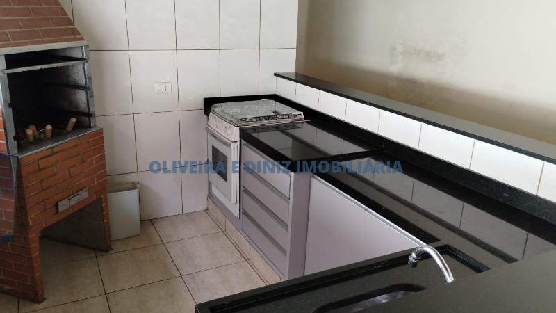 2305 - Sobrado em Osasco, bairro Jardim Elvira, 204,81m²