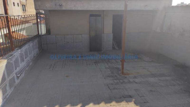 1122 - Casa com 2 Dormitorios, 1 Suite, 1 Banheiro,4 Vagas