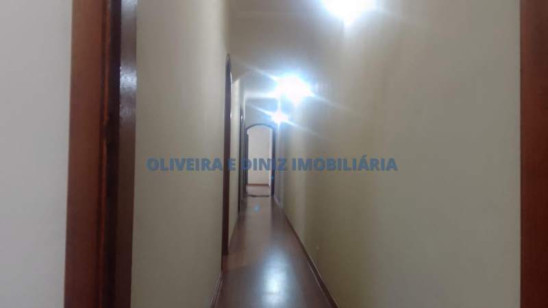 2261 - Sobrado em Osasco, bairro Jardim das Flores, espaçoso