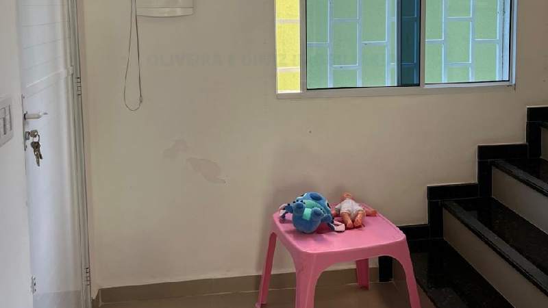 2367 Sobrado em condomínio fechado, bairro Quitaúna, Osasco