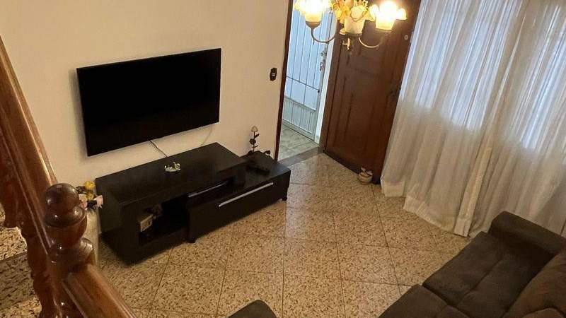 2365 Sobrado em Osasco, Km 18, excelente local, 157,50m²