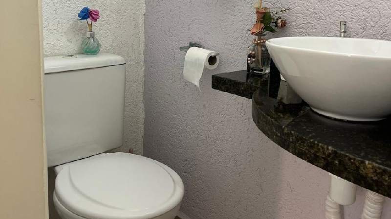 2367 Sobrado em condomínio fechado, bairro Quitaúna, Osasco