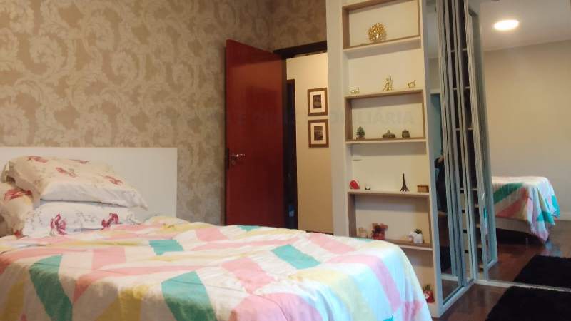 2380 Sobrado Exclusivo em Condomínio Fechado – Segurança