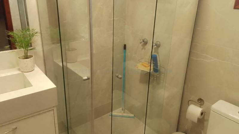 2380 Sobrado Exclusivo em Condomínio Fechado – Segurança