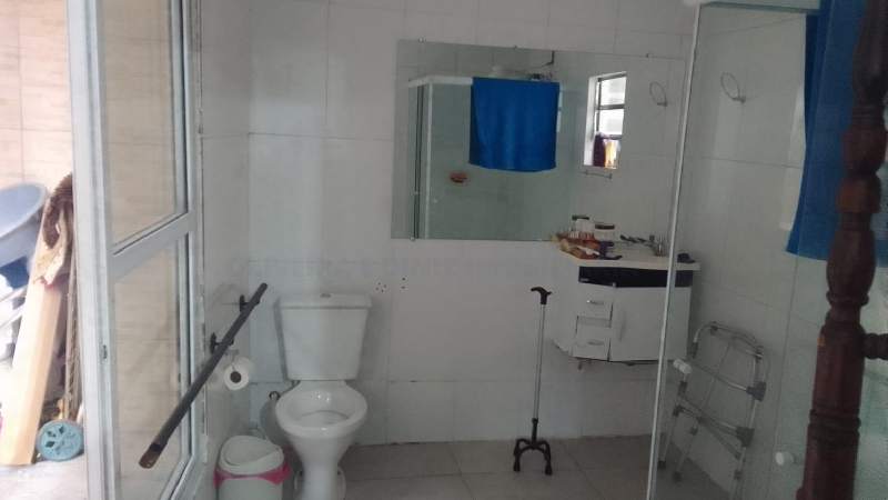 2381 Imóvel em Carapicuíba, são 2 casas independentes em terreno de 141,60m²