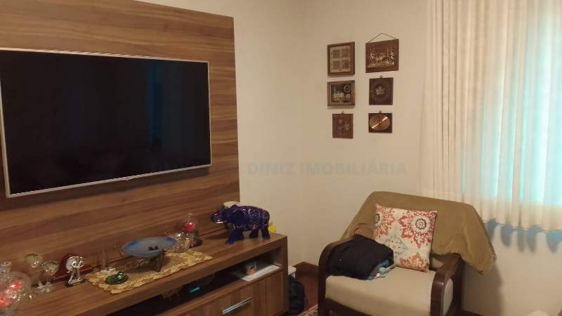 2380 Sobrado Exclusivo em Condomínio Fechado – Segurança