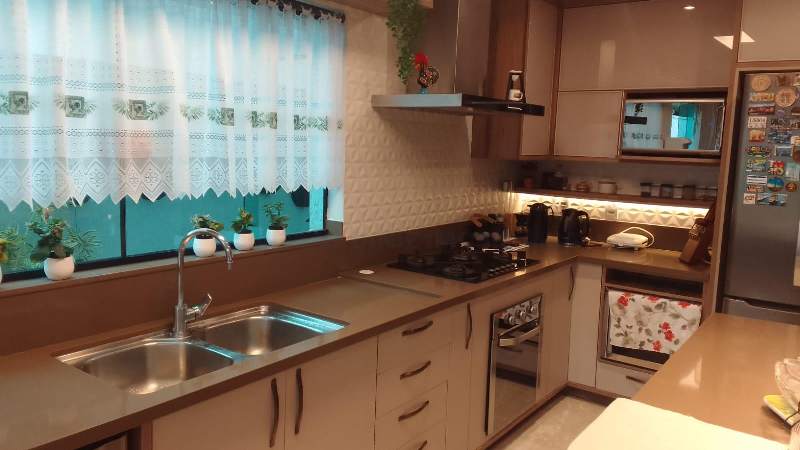 2380 Sobrado Exclusivo em Condomínio Fechado – Segurança