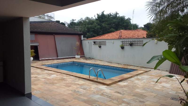 2380 Sobrado Exclusivo em Condomínio Fechado – Segurança