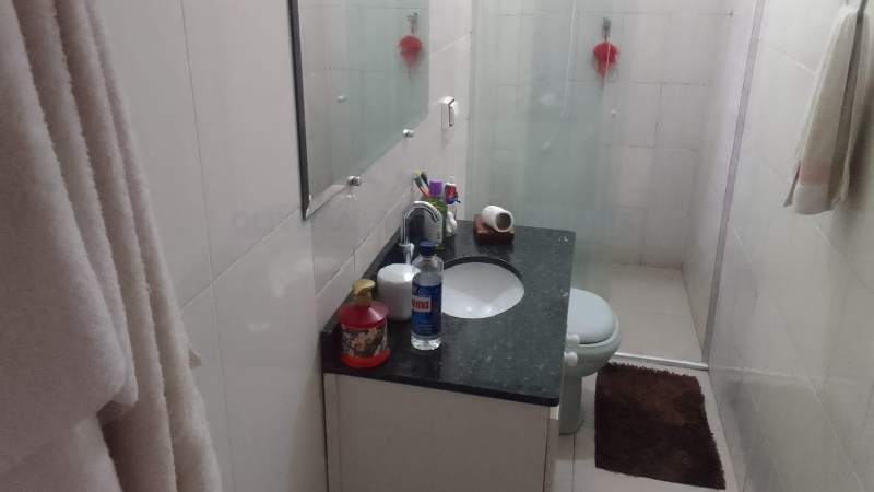 2381 Imóvel em Carapicuíba, são 2 casas independentes em terreno de 141,60m²