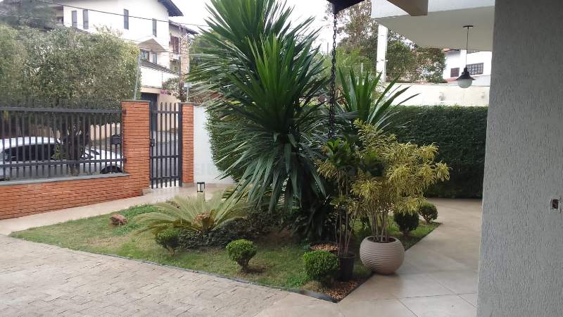 2380 Sobrado Exclusivo em Condomínio Fechado – Segurança