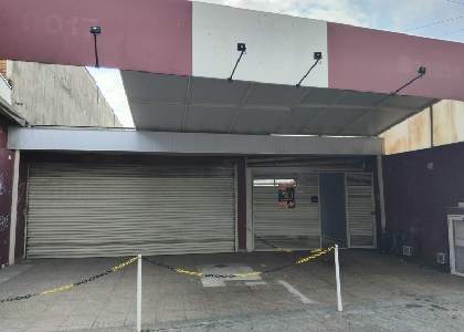 2383 Salão comercial para locação, no bairro Km 18, em Osasco