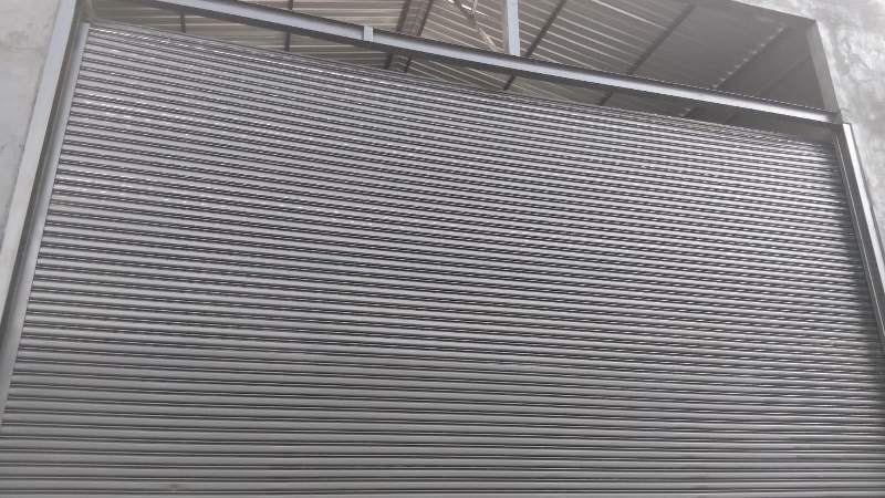 2387 Galpão comercial novo, para locação, no bairro Km 18