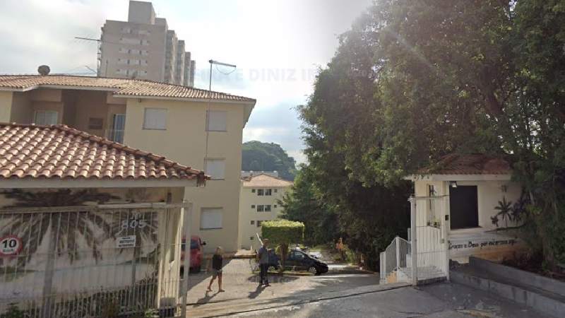 2384 Apartamento em Carapicuíba, no bairro Jardim Santa Tereza