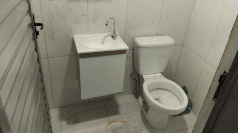 2387 Galpão comercial novo, para locação, no bairro Km 18