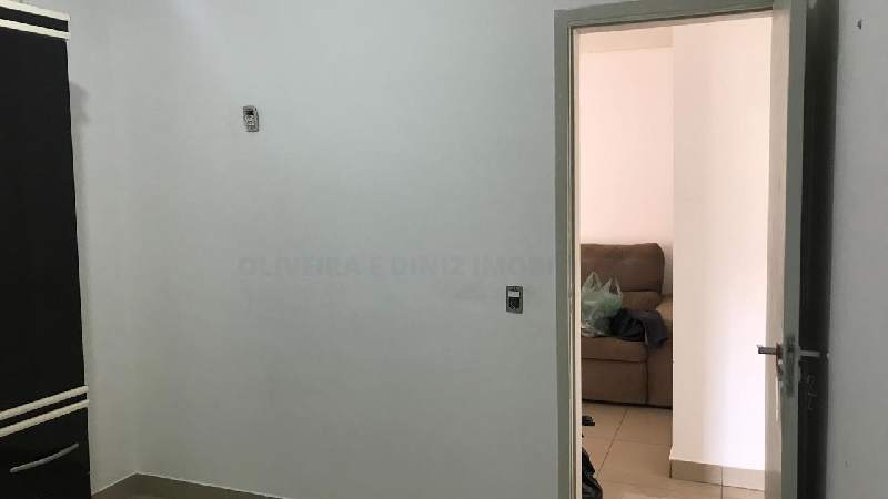 2384 Apartamento em Carapicuíba, bairro Jardim Santa Tereza