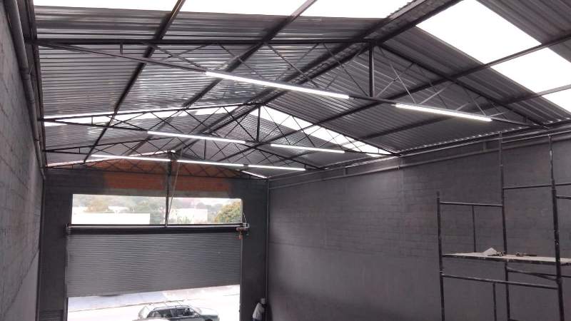 2387 Galpão comercial novo, para locação, no bairro Km 18