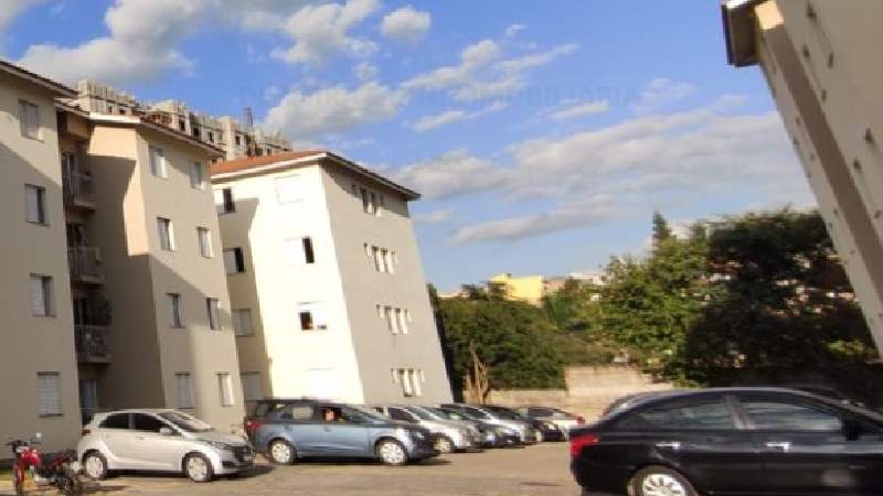 2384 Apartamento em Carapicuíba, no bairro Jardim Santa Tereza