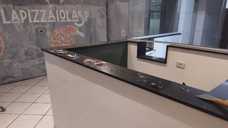 2383 Salão comercial para locação, no bairro Km 18, em Osasco