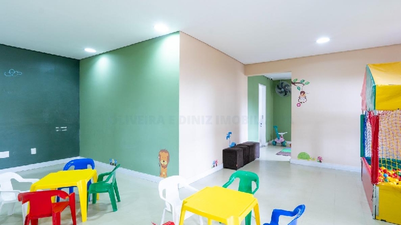 2404 Apartamento no bairro Jaguaré, 2 quartos, sendo 1 suíte