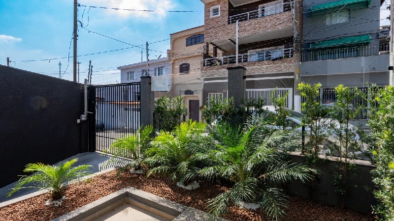 2402 Sobrado em condomínio fechado em Osasco, bairro Jardim