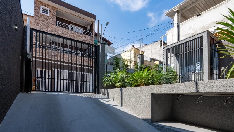 2401 Sobrado em condomínio fechado em Osasco, bairro Jardim