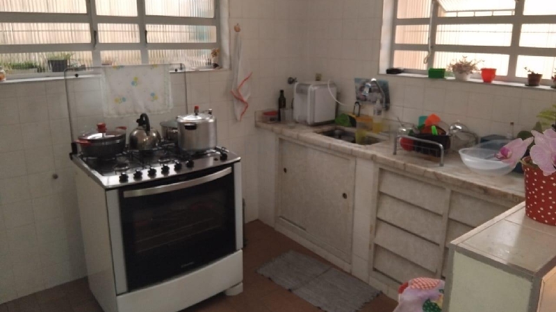 2416 Casa assobradada à venda,bairro Pestana