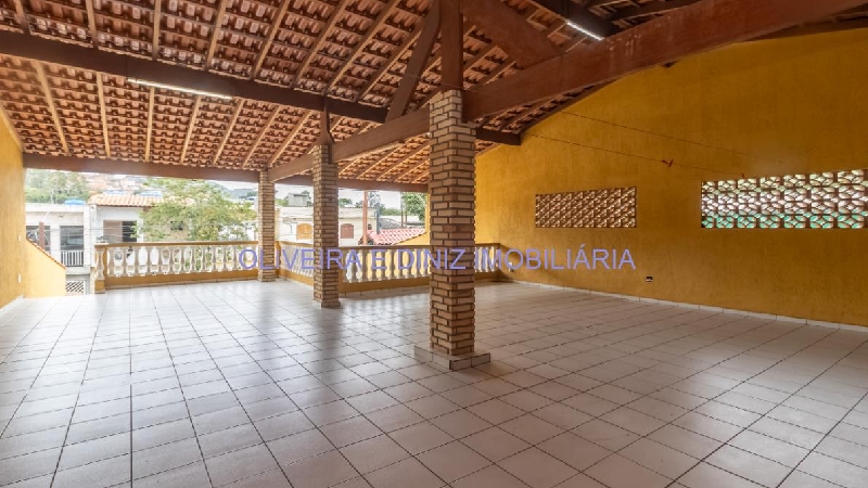 2447 Sobrado a venda no bairro Três Montanhas,Osasco, 225m²