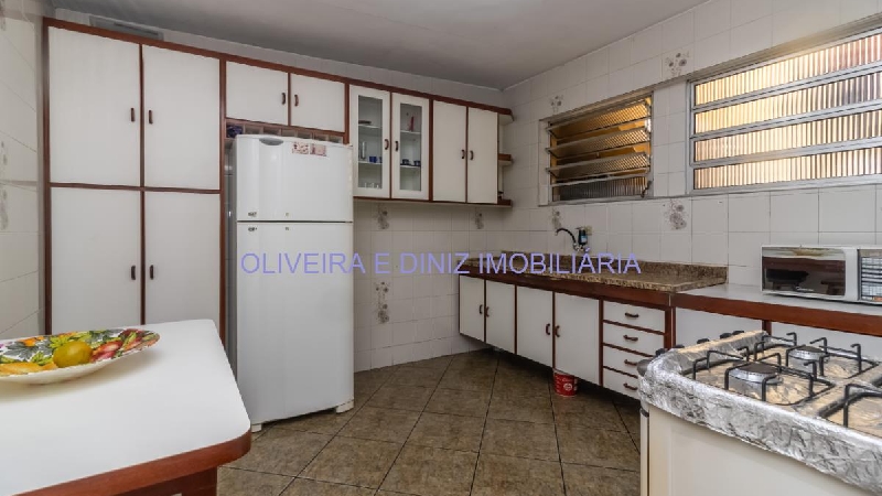 2447 Sobrado a venda no bairro Três Montanhas,Osasco, 225m²