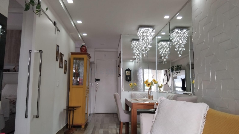 2443 Apartamento no melhor do Km 18, Osasco, 50m²