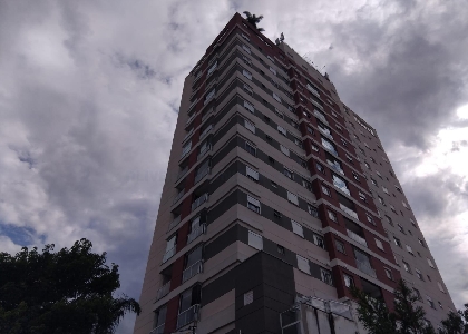 2443 Apartamento no melhor do Km 18, Osasco, 50m²