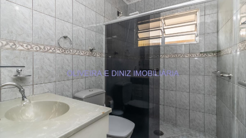 2447 Sobrado a venda no bairro Três Montanhas,Osasco, 225m²